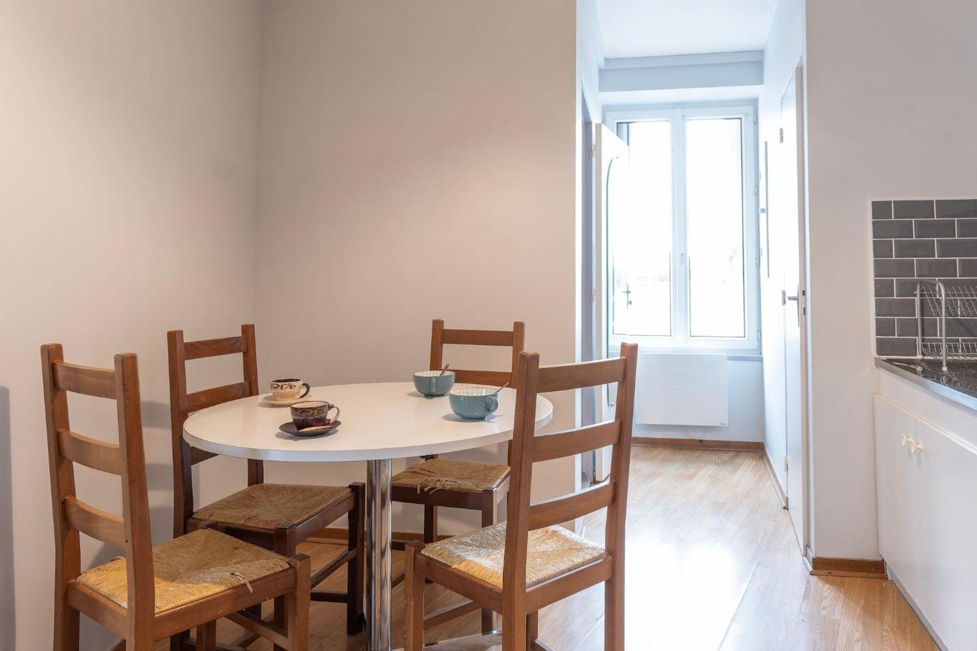 Grand Studio ✰ 35M² ✰ Centre ✰ 4Pers/2Lits ✰ Cuisine ✰ Wifi Candé エクステリア 写真