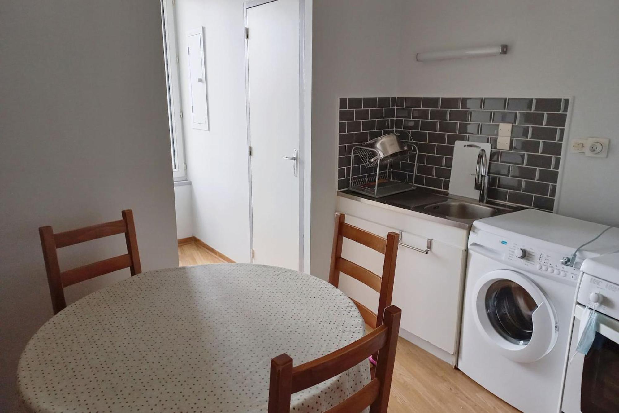 Grand Studio ✰ 35M² ✰ Centre ✰ 4Pers/2Lits ✰ Cuisine ✰ Wifi Candé エクステリア 写真