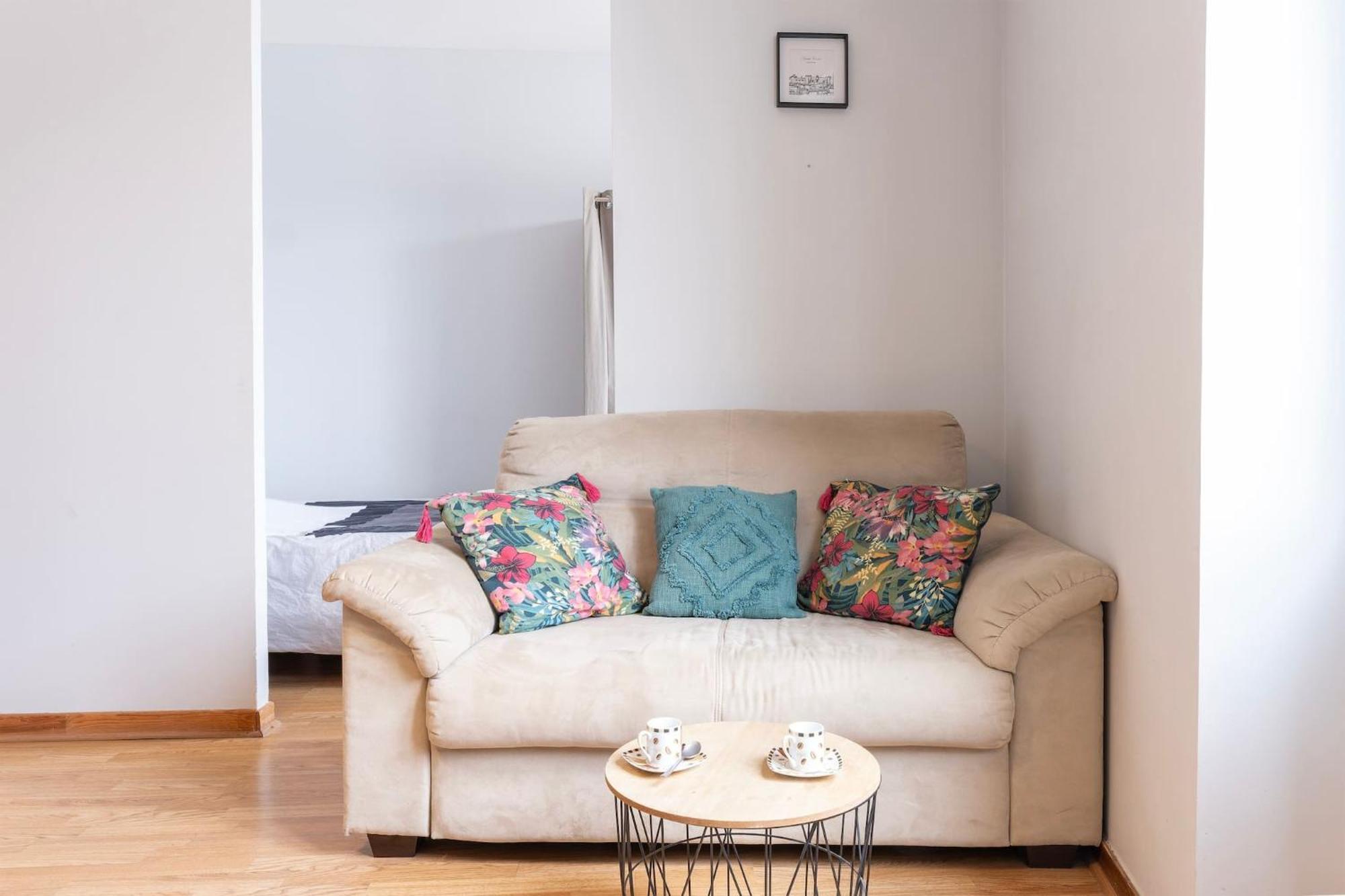 Grand Studio ✰ 35M² ✰ Centre ✰ 4Pers/2Lits ✰ Cuisine ✰ Wifi Candé エクステリア 写真